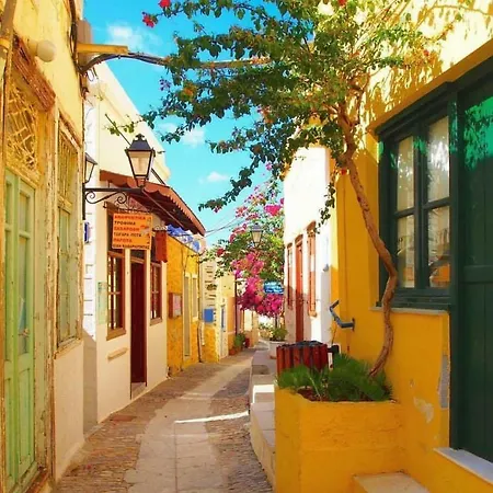 Nyaraló Traditional Medieval Stone House In 